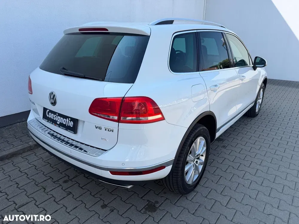 Volkswagen Touareg II 3.0 V6 TDI SCR Blue Motion DPF Automatik — imagine 2