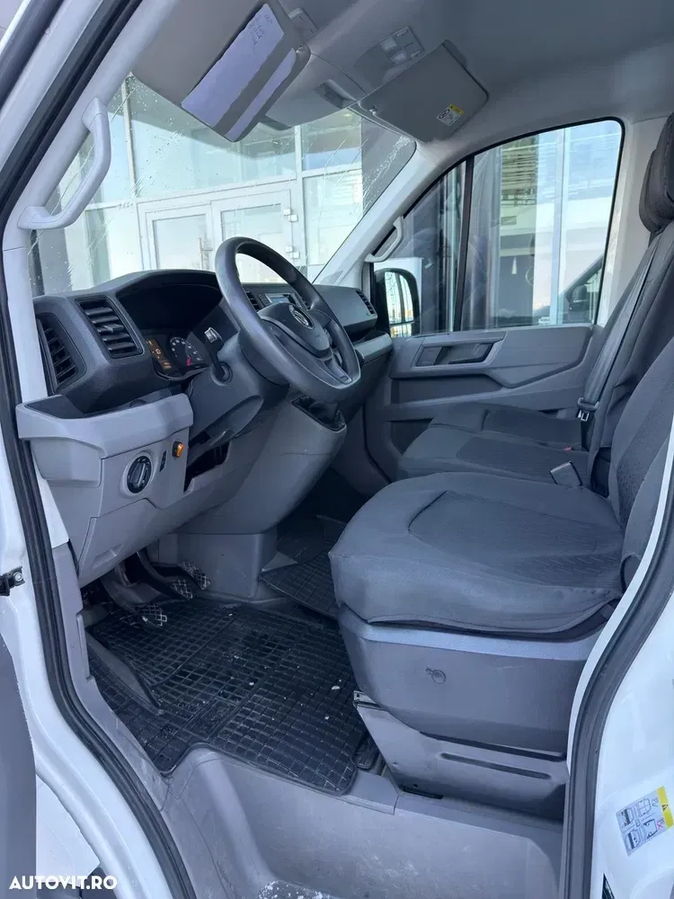 Volkswagen Crafter 3.5 CD Bena L4 FWD 75kW — imagine 6