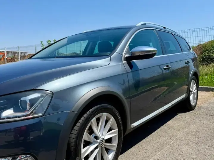 Volkswagen Passat B7 2.0 TDI Blue TDI DSG Comfortline