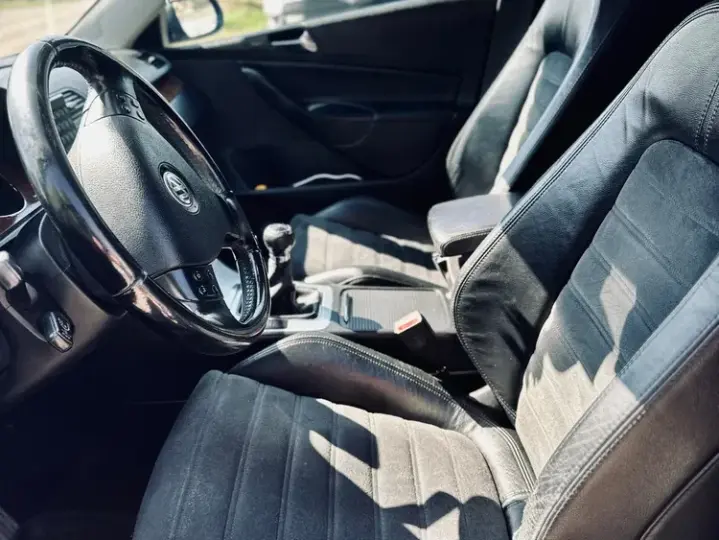 Volkswagen Passat B6 2.0 TDI Highline DPF 4Motion