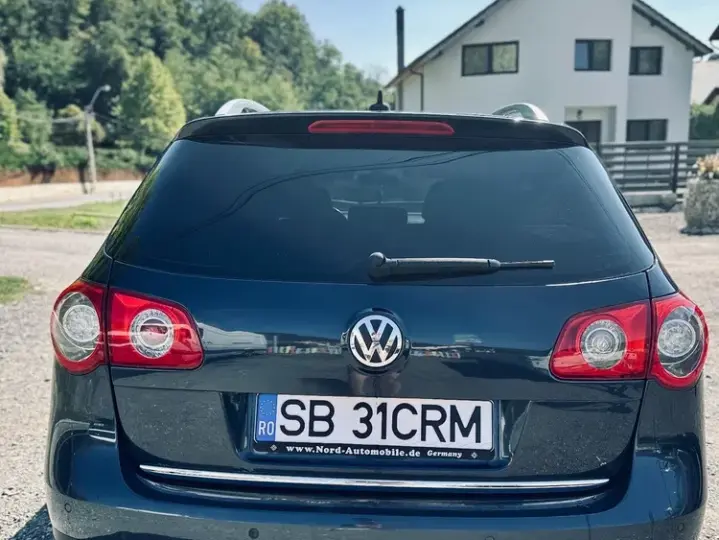 Volkswagen Passat B6 2.0 TDI Highline DPF 4Motion