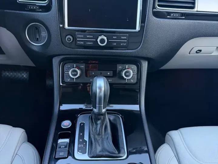Volkswagen Touareg II 3.0 V6 TDI Blue Motion DPF Automatik