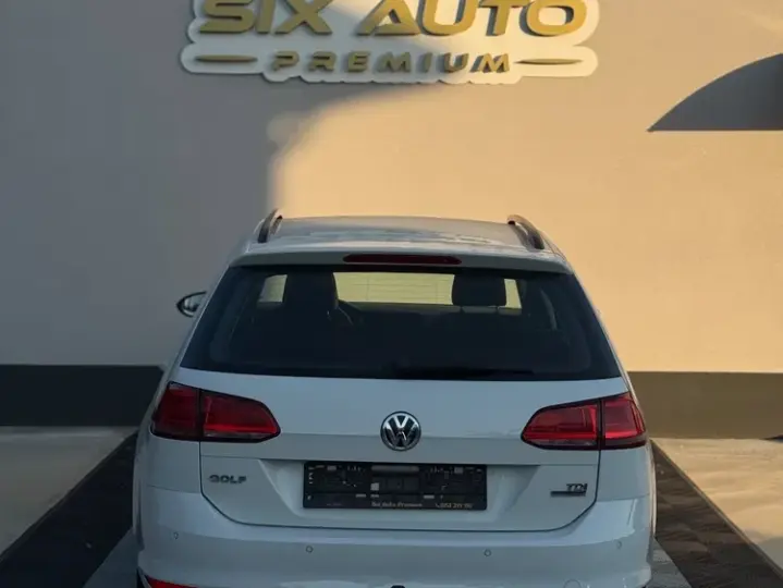 Volkswagen Golf VII 1.6 TDI BMT Comfortline