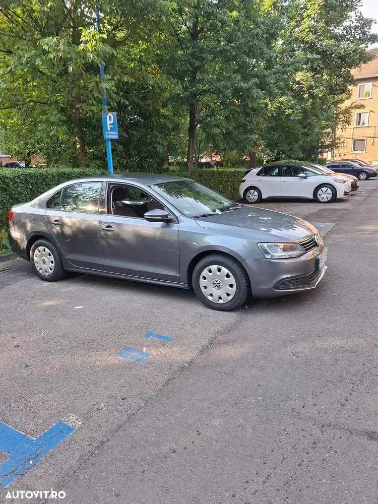 Volkswagen Jetta 1.6 TDI DPF Comfortline — imagine 6