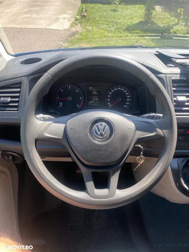 Volkswagen Transporter T6 CD 2.0 110 kW LR — imagine 5