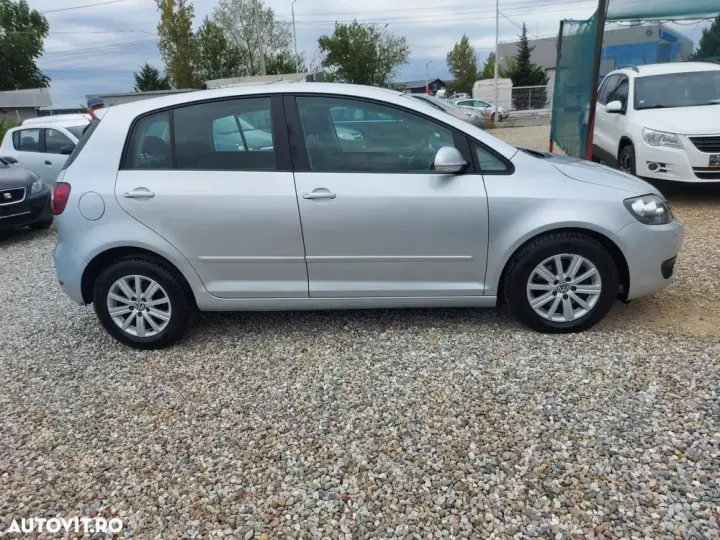Volkswagen Golf VI