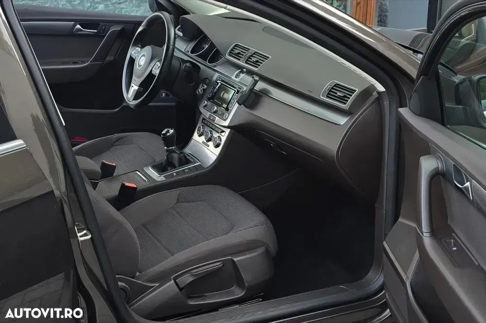 Volkswagen Passat 2.0 TDI BlueMotion Technology Business Edition — imagine 6