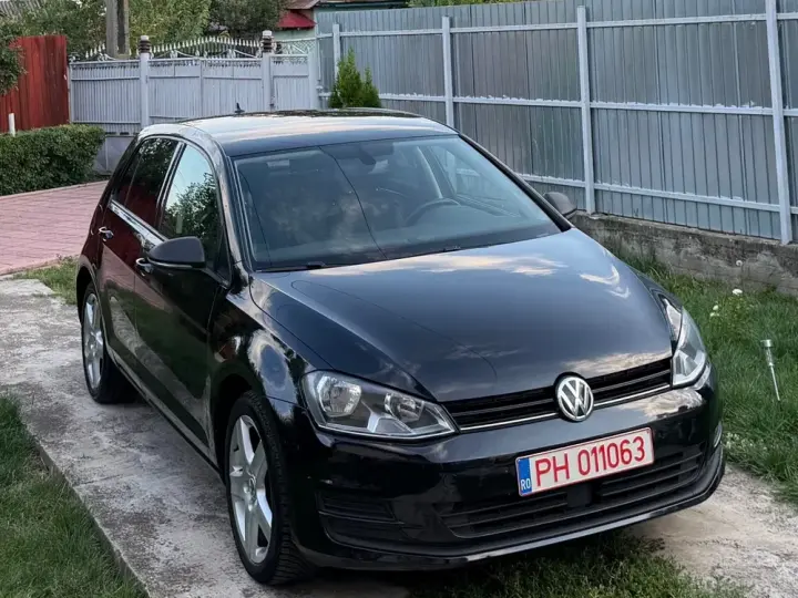 Volkswagen Golf VII 1.6 TDI DPF Trendline