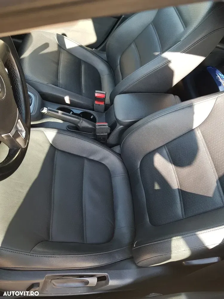 Volkswagen Jetta — imagine 5