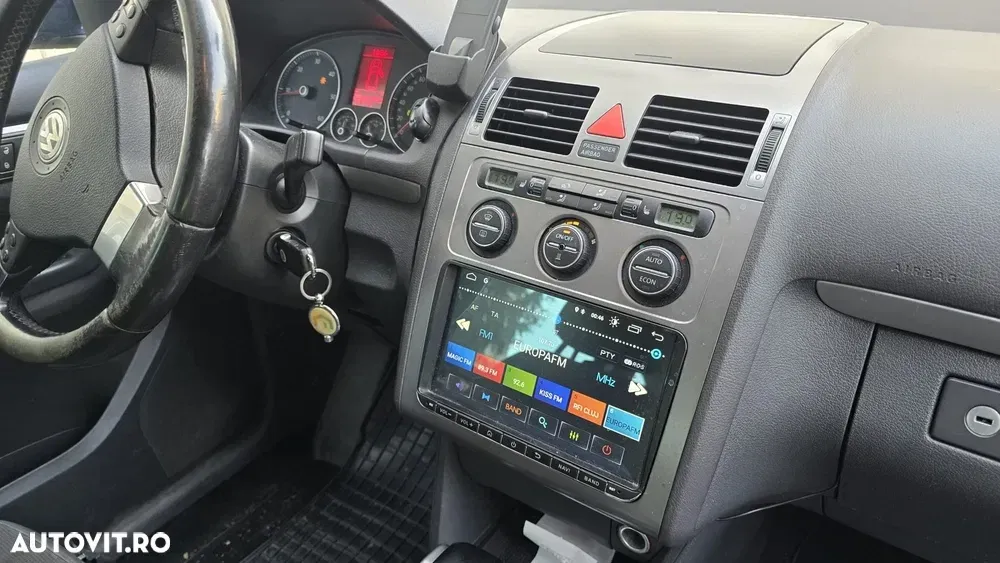 Volkswagen Touran I — imagine 3