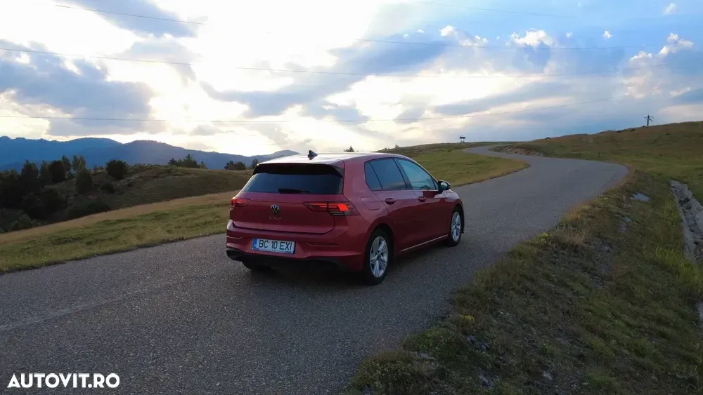 Volkswagen Golf VIII — imagine 4