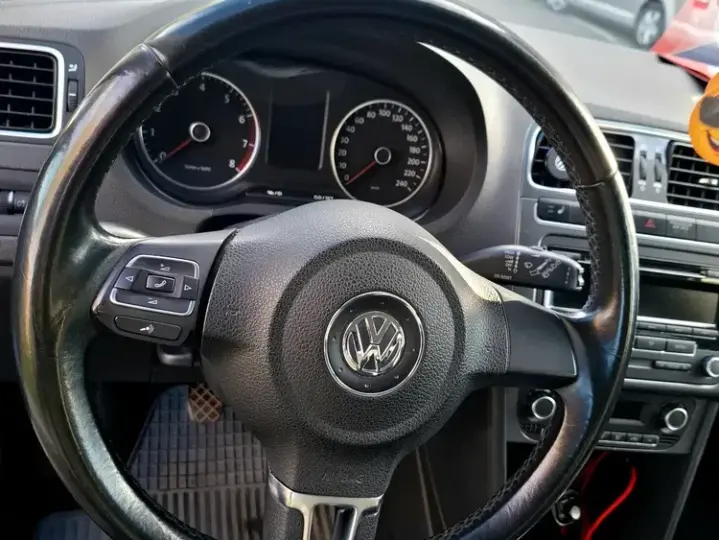 Volkswagen Polo V 1.2 TSI Highline