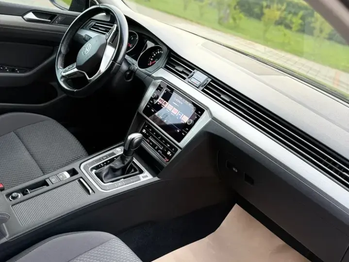 Volkswagen Passat 2.0 TDI DSG Comfortline