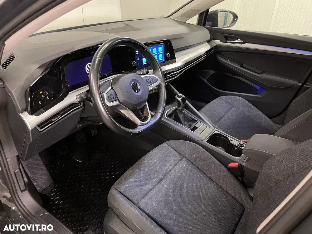 Volkswagen Golf VIII 1.0 TSI Life — imagine 5