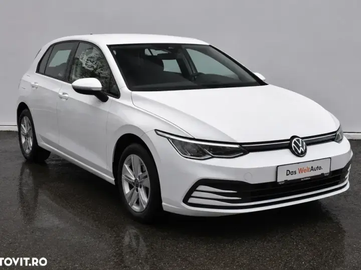 Volkswagen Golf VIII 1.0 eTSI DSG MHEV Life
