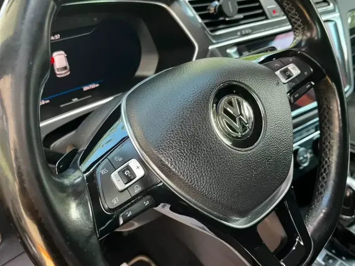 Volkswagen Tiguan II 2.0 TDI DSG 4Mot Highline