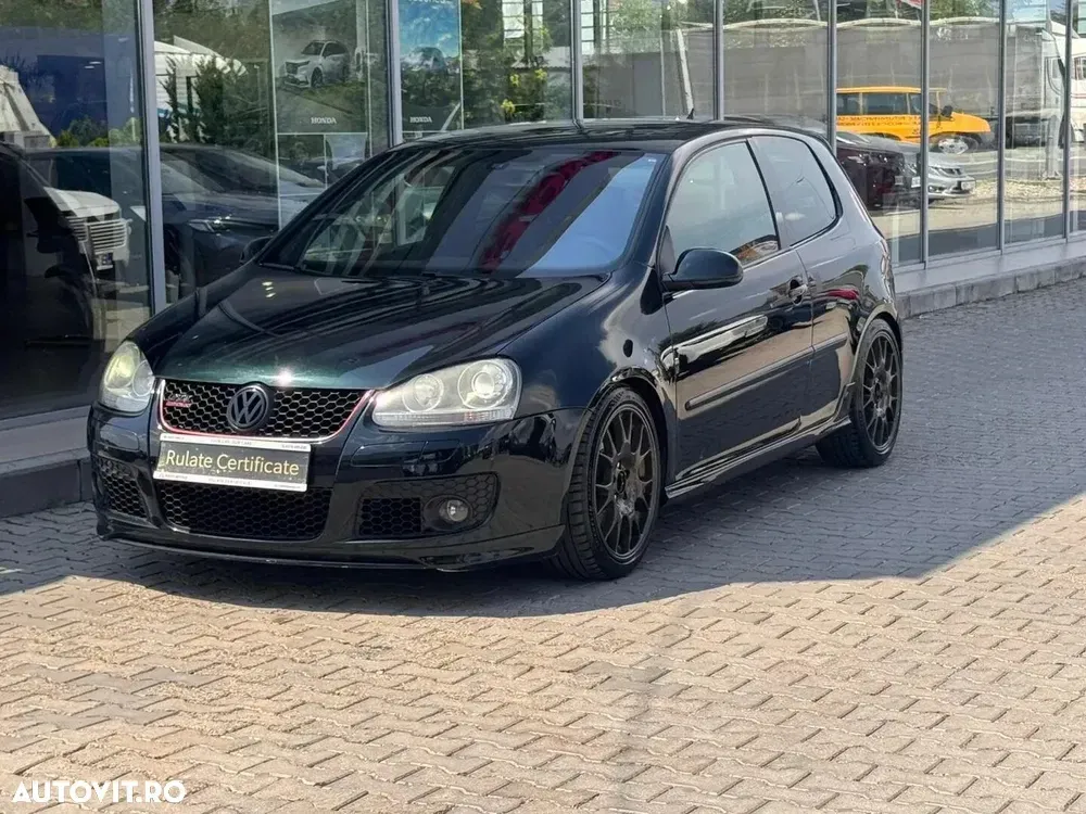 Volkswagen Golf V 2.0 FSI GTI 30 Edition — imagine 2