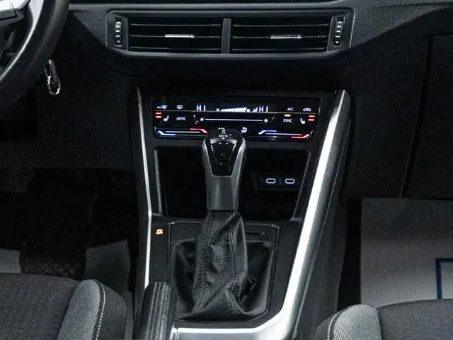 Volkswagen Taigo 1.0 TSI DSG Style