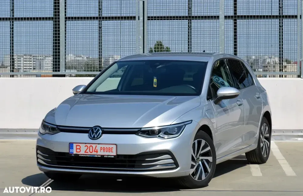 Volkswagen Golf VIII 1.4 eHybrid OPF DSG Style — imagine 2