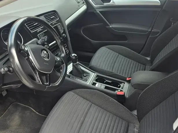 Volkswagen Golf VII 1.6 TDI DPF Trendline