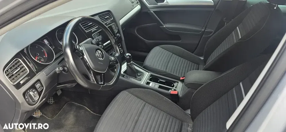 Volkswagen Golf VII 1.6 TDI DPF Trendline — imagine 6