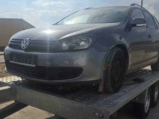 Volkswagen Golf VI 1.6 TDI BlueMotion Technology DPF Highline DSG