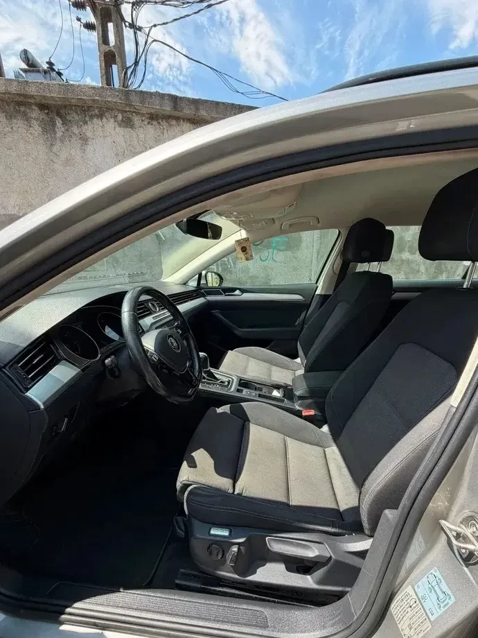 Volkswagen Passat B7 2.0 TDI DSG Comfortline — imagine 3