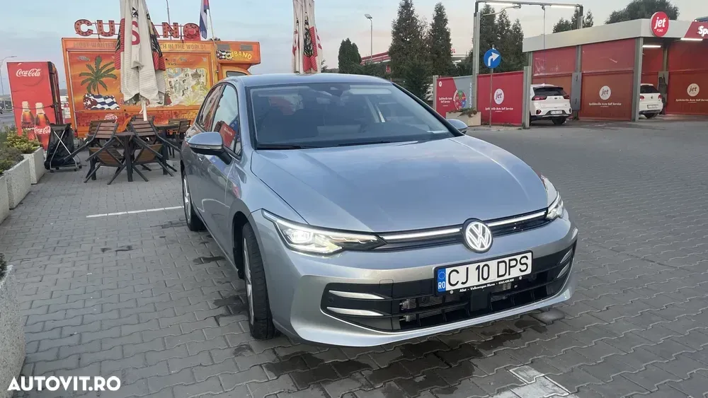 Volkswagen Golf VIII 1.5 TSI Life — imagine 2