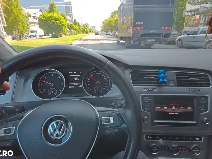 Volkswagen Golf VII 2.0 TDI BlueMotion Technology DSG Lounge