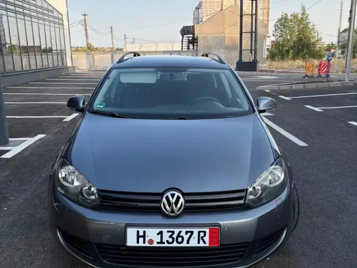 Volkswagen Golf VI