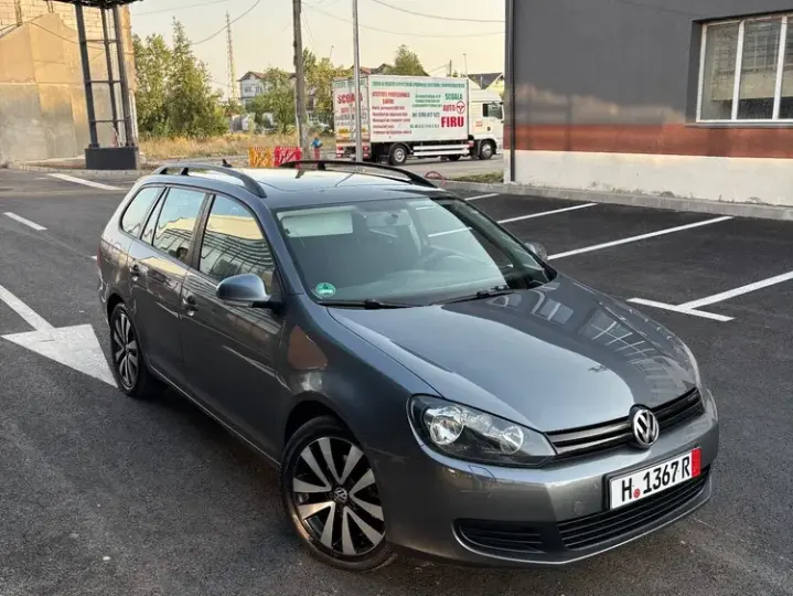 Volkswagen Golf VI