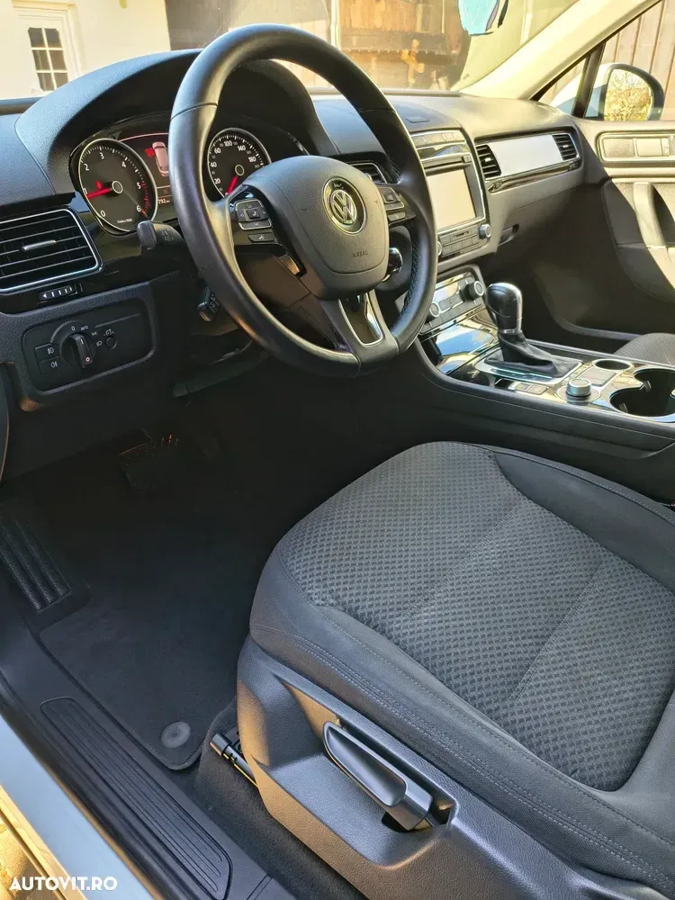 Volkswagen Touareg 3.0 V6 TDI BMT — imagine 3