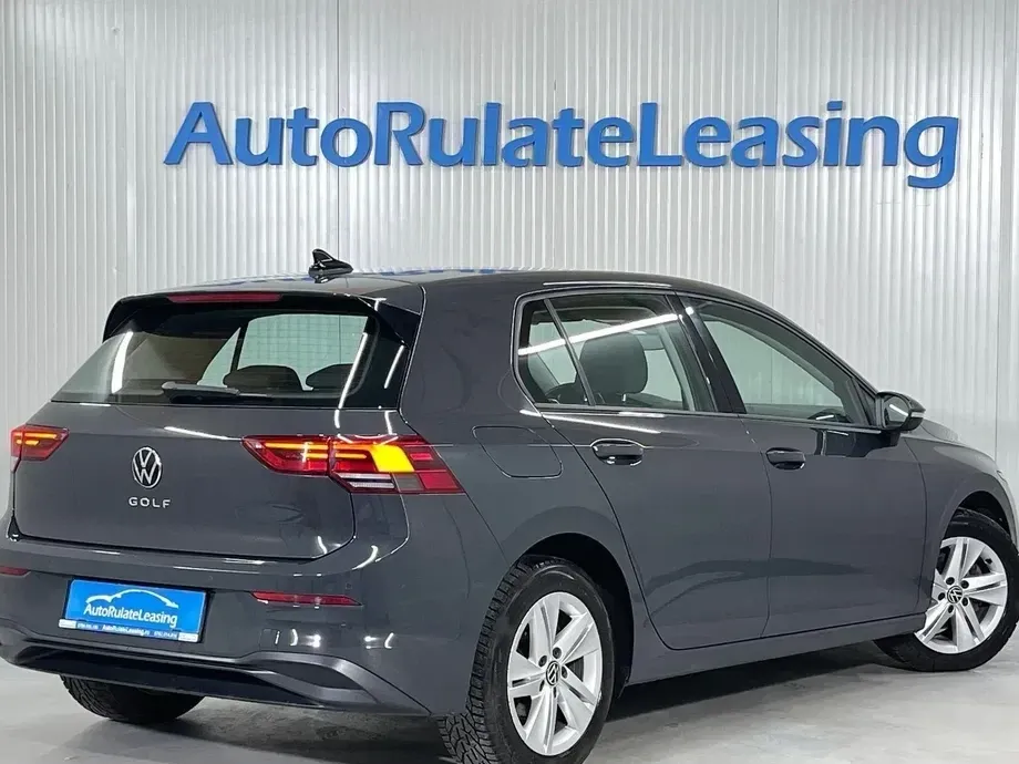 Volkswagen Golf VIII 1.0 TSI Life — imagine 3