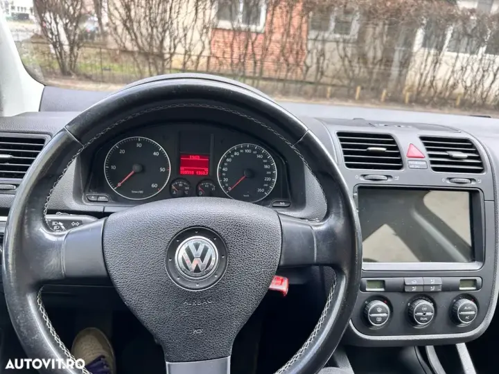 Volkswagen Golf V 1.9 TDI Sportline