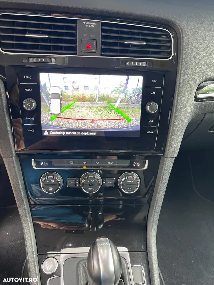 Volkswagen Golf 2.0 BlueTDI DSG Highline — imagine 6