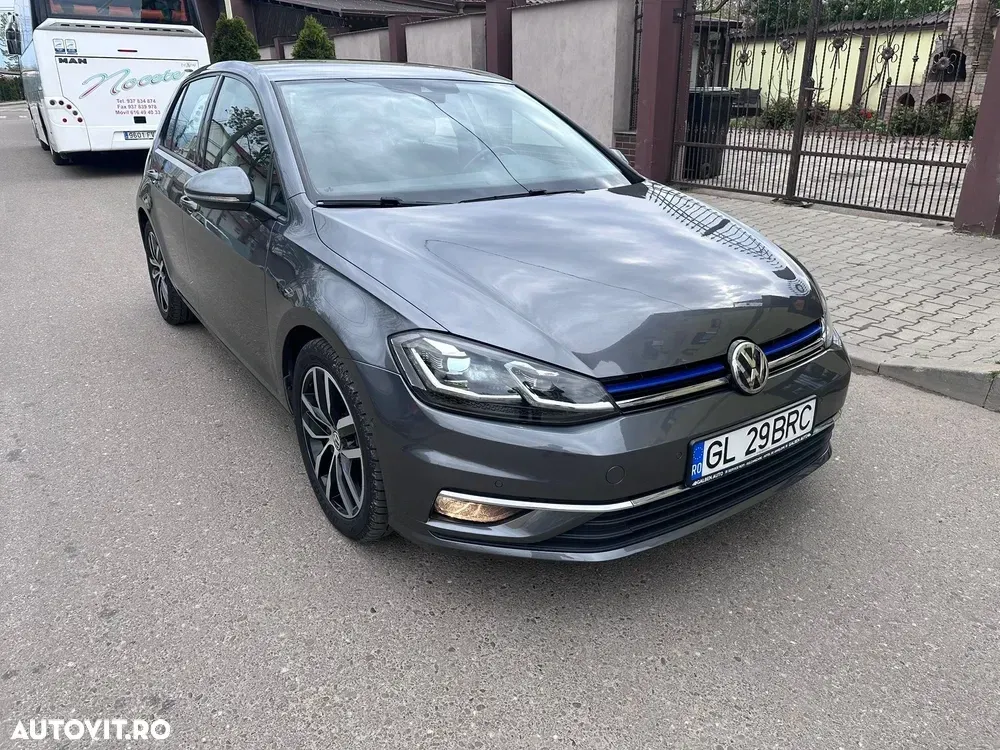 Volkswagen Golf 2.0 BlueTDI DSG Highline — imagine 2