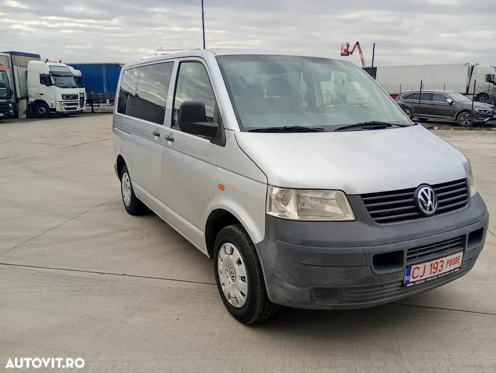 Volkswagen Transporter T5 Shuttle Kurz — imagine 2