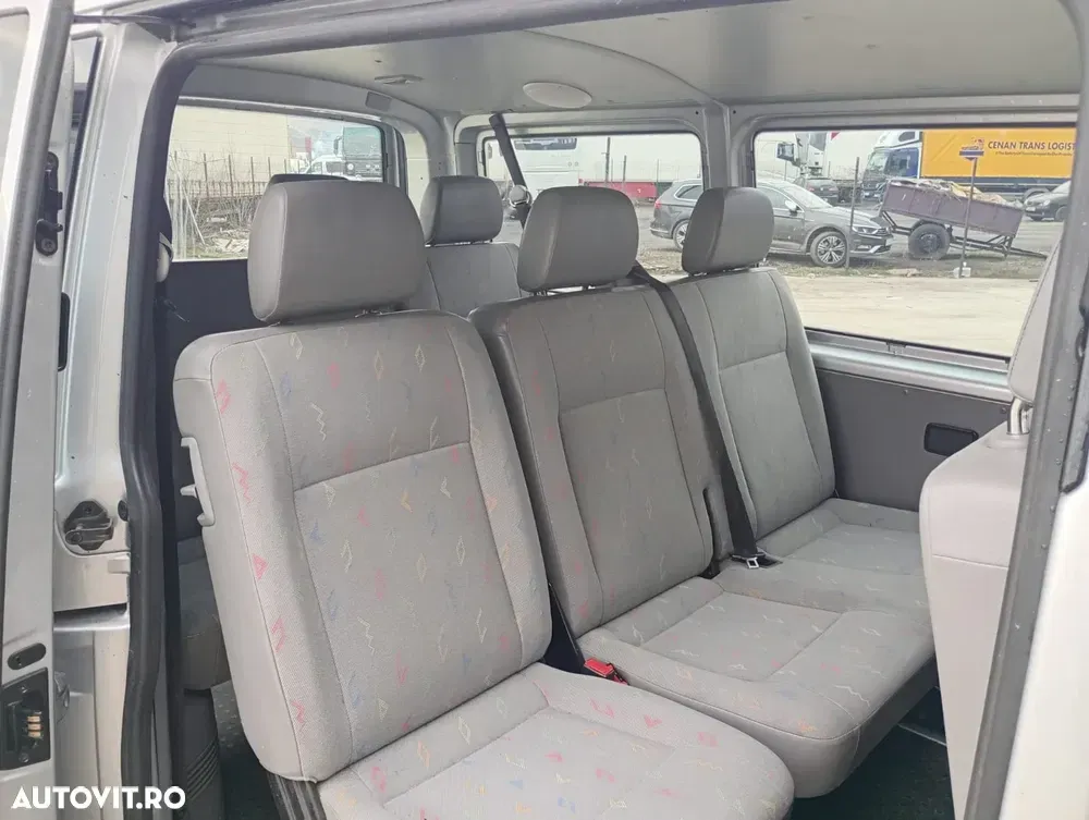 Volkswagen Transporter T5 Shuttle Kurz — imagine 5