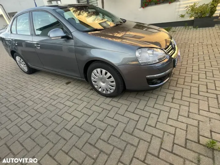 Volkswagen Jetta A5 1.6 Comfortline
