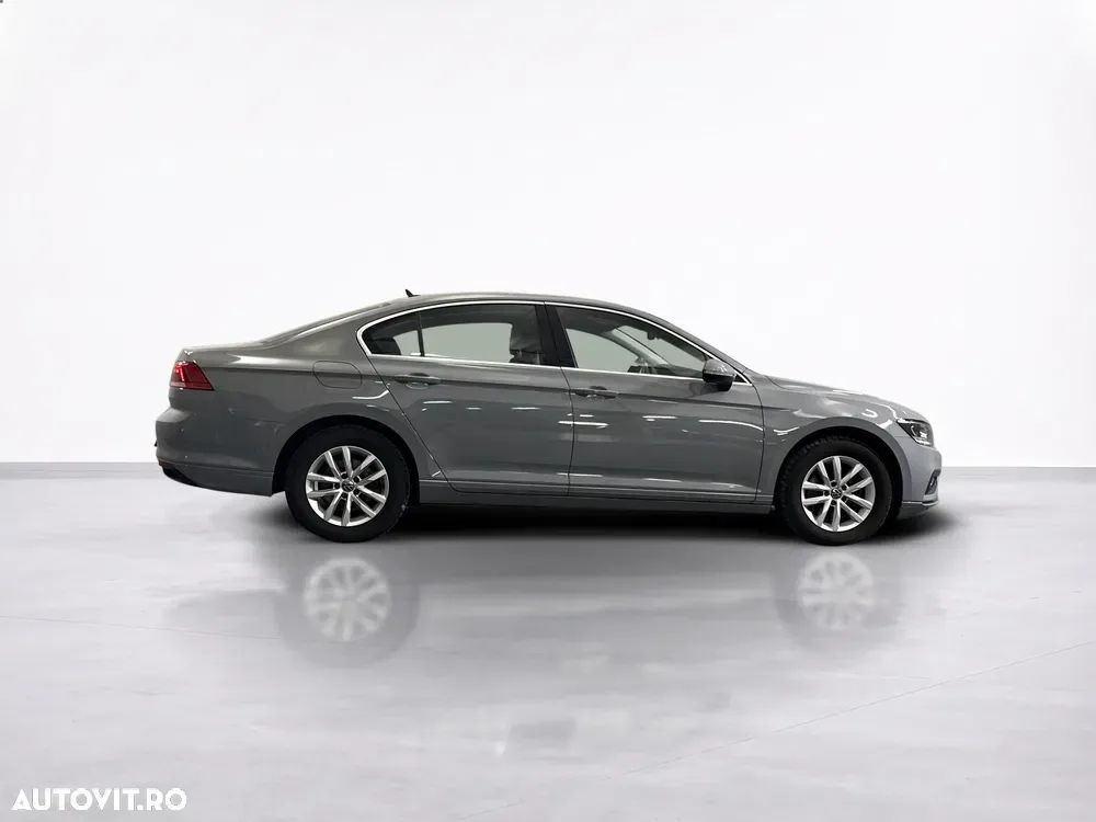 Volkswagen Passat — imagine 6