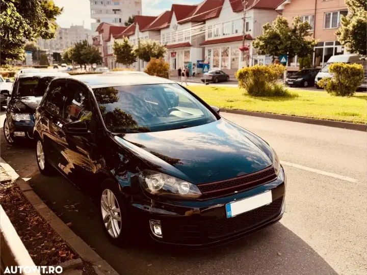 Volkswagen Golf VI 1.6 TDI DPF Comfortline
