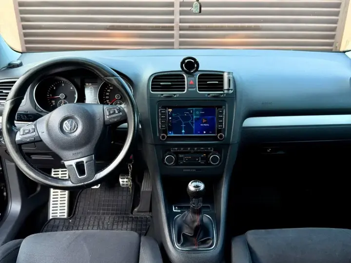 Volkswagen Golf VI 1.6 TDI DPF Comfortline
