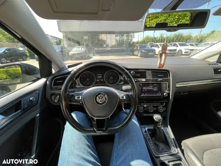 Volkswagen Golf VII