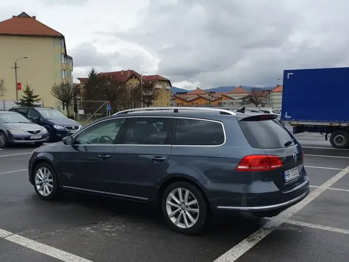 Volkswagen Passat B7 2.0 TDI DSG BlueMotion Technology Highline