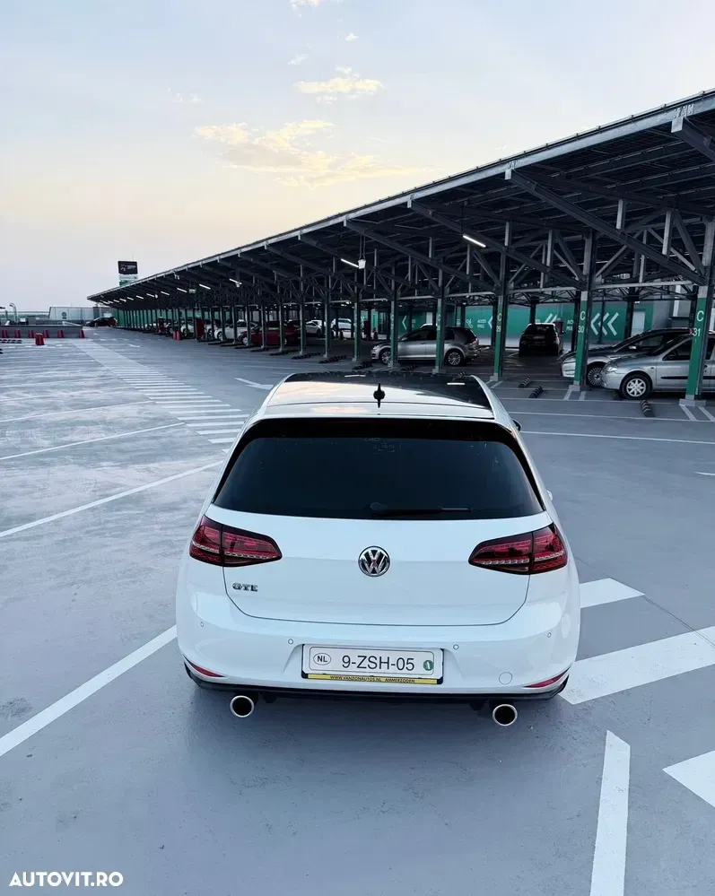 Volkswagen Golf VII 1.4 GTE Plug-In-Hybrid DSG — imagine 3