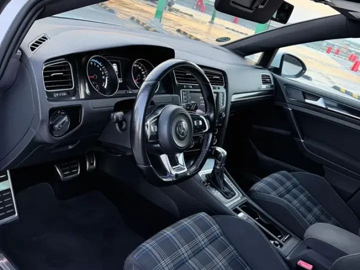 Volkswagen Golf VII 1.4 GTE Plug-In-Hybrid DSG