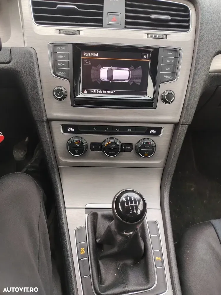 Volkswagen Golf VII 1.6 TDI BMT Highline — imagine 6