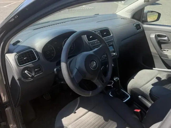 Volkswagen Polo V