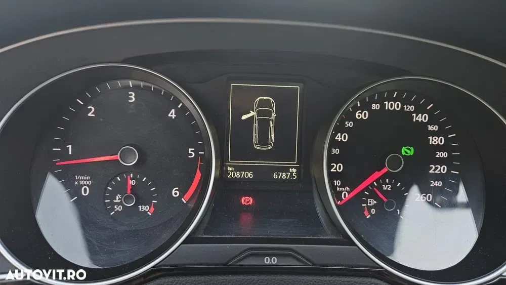 Volkswagen Passat B8 2.0 TDI SCR DSG Highline — imagine 4
