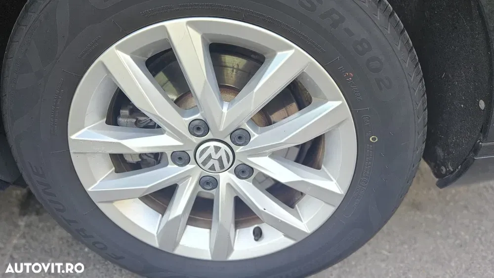Volkswagen Passat B8 2.0 TDI SCR DSG Highline — imagine 5